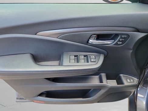 Used 2022 Honda Pilot Special Edition image 24