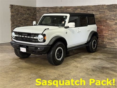 Used 2023 Ford Bronco Outer Banks w/ Sasquatch Package image 5