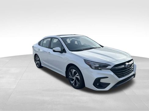 Used 2025 Subaru Legacy Premium image 8