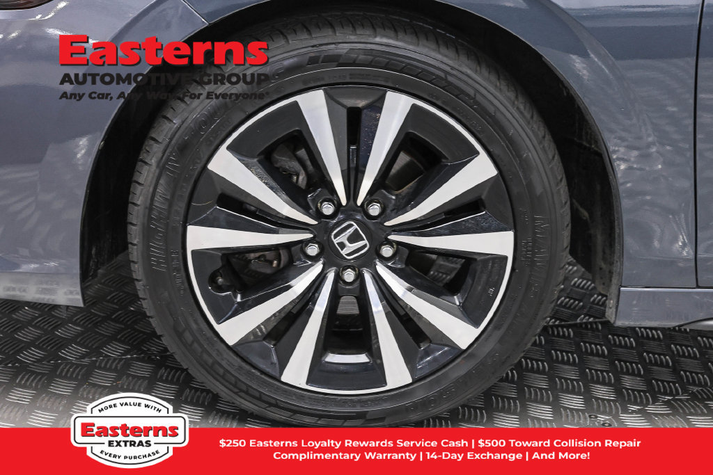 Used 2024 Honda Civic EX-L image 32
