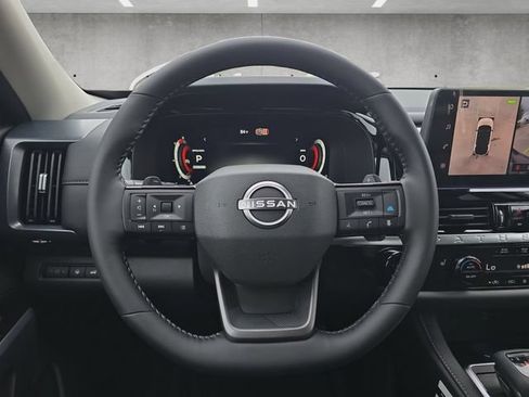 New 2026 Nissan Pathfinder SL FWD image 21