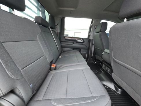 Used 2024 Chevrolet Silverado 3500 LT image 12