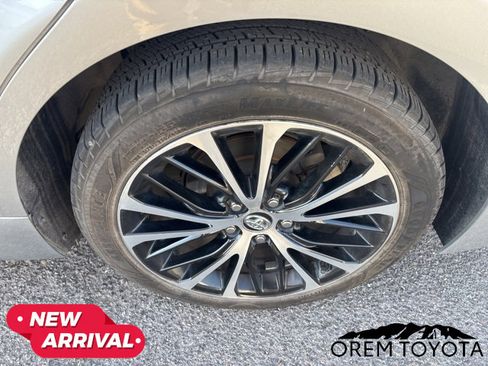 Used 2020 Toyota Camry SE image 15