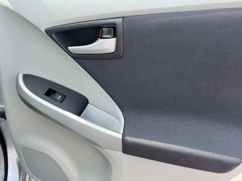 Used 2011 Toyota Prius Two FWD image 30