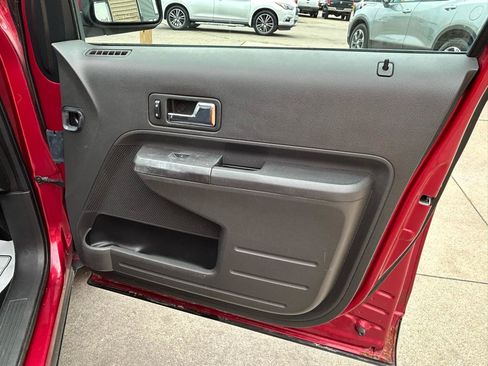 Used 2009 Ford Edge SEL FWD image 16