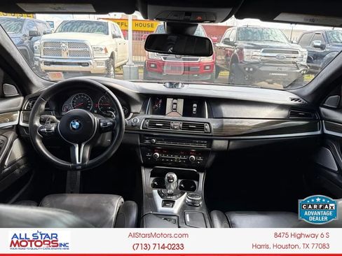 Used 2015 BMW M5 RWD image 23