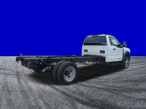 New 2026 Ford F550 2WD Regular Cab Super Duty image 4