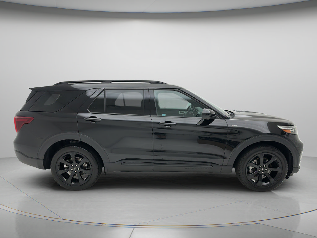 Used 2023 Ford Explorer ST-Line w/ Class IV Trailer Tow Package AWD/4WD image 4