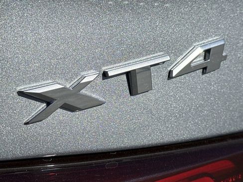 Certified 2024 Cadillac XT4 Luxury FWD image 31