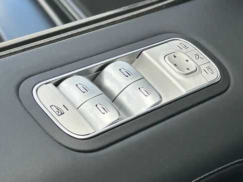 Used 2023 Mercedes-Benz G 550 image 26
