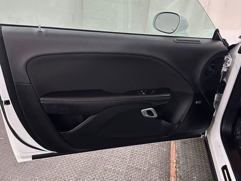 Used 2018 Dodge Challenger R/T Scat Pack w/ Dynamics Package RWD image 8