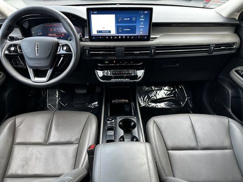 Certified 2024 Lincoln Corsair AWD w/ Equipment Group 101A image 15