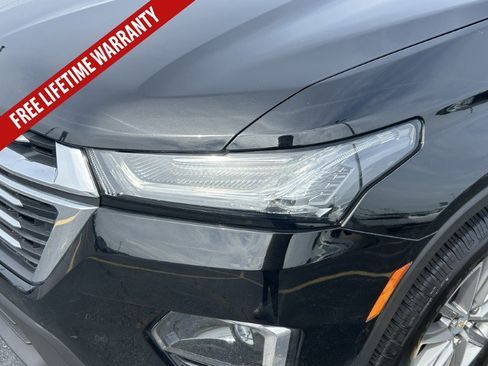 Used 2023 Chevrolet Traverse LT FWD image 16