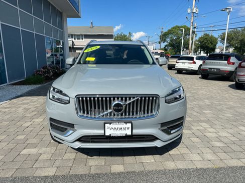 Used 2025 Volvo XC90 B5 Core w/ Protection Package Premier AWD/4WD image 3
