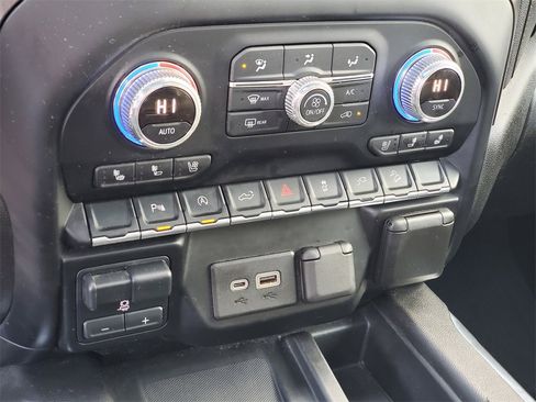 Used 2021 GMC Sierra 1500 AT4 w/ AT4 Premium Package image 20