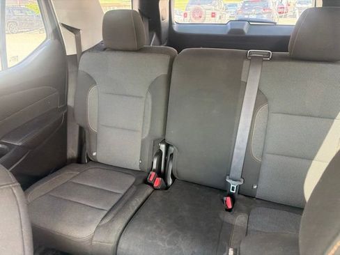 Used 2021 Chevrolet Traverse LS FWD image 12