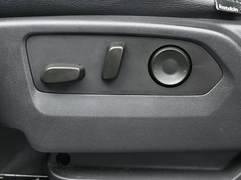 Used 2023 GMC Sierra 1500 Elevation w/ Preferred Package AWD/4WD image 10