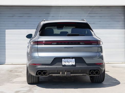 Certified 2026 Porsche Cayenne AWD/4WD image 26