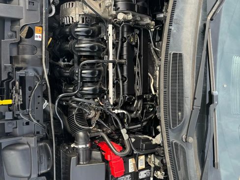 Used 2016 Ford Fiesta Titanium image 36