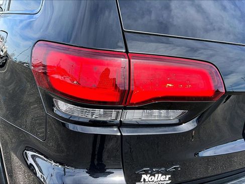 Used 2020 Jeep Grand Cherokee Altitude image 30