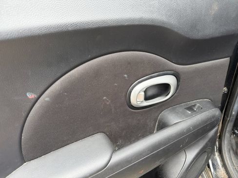 Used 2016 Kia Soul FWD image 31