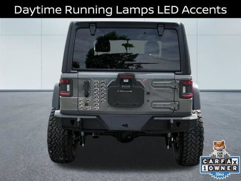 Used 2018 Jeep Wrangler Rubicon w/ LED Lighting Group AWD/4WD image 11