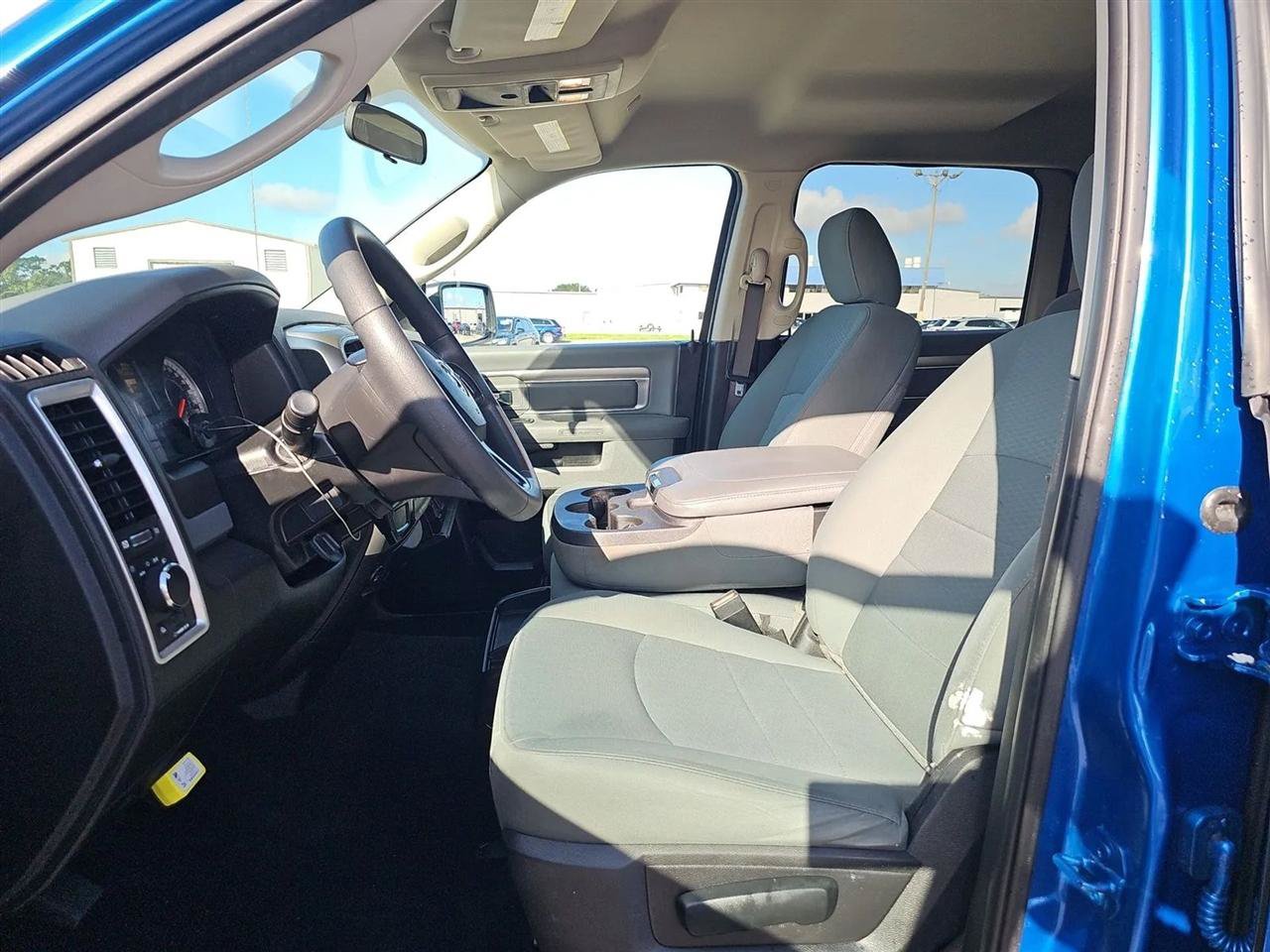 Used 2019 RAM 1500 Classic SLT RWD image 13
