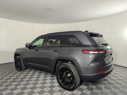 New 2026 Jeep Grand Cherokee Altitude RWD image 7