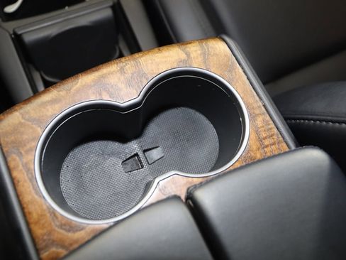 Used 2021 Tesla Model S Long Range Plus image 35