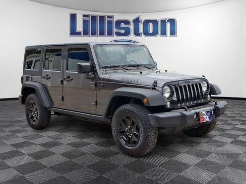 Used 2018 Jeep Wrangler Unlimited Sport AWD/4WD image 3