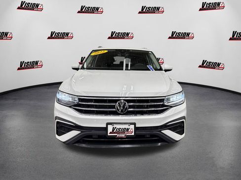 Used 2022 Volkswagen Tiguan SE image 2
