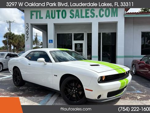 Used 2018 Dodge Challenger R/T w/ Blacktop Package RWD image 1