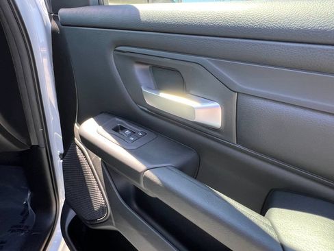 New 2026 RAM 1500 Express AWD/4WD image 14