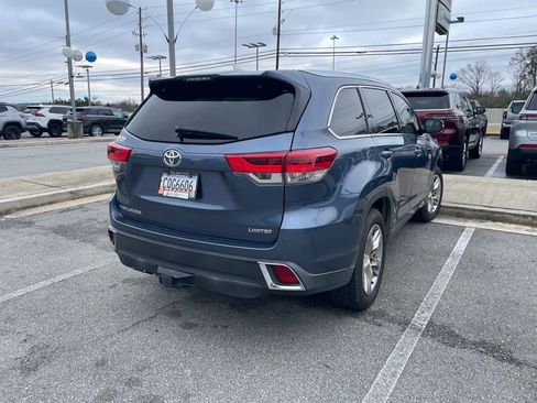 Used 2017 Toyota Highlander Limited image 7