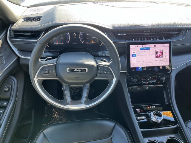 Certified 2024 Jeep Grand Cherokee L Limited AWD/4WD image 12