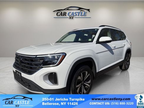 Used 2024 Volkswagen Atlas SE AWD/4WD image 1