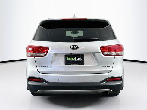 Used 2016 Kia Sorento EX w/ EX Premium Package FWD image 7