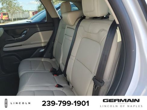 New 2026 Lincoln Corsair Premiere image 19