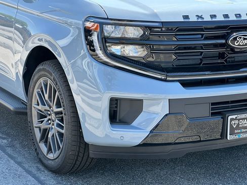 New 2026 Ford Expedition Platinum w/ Stealth Appearance Package AWD/4WD image 14
