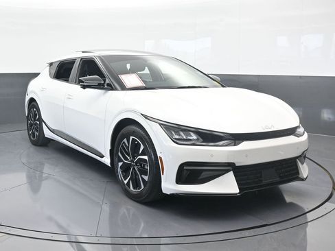 Used 2024 Kia EV6 GT-Line image 9