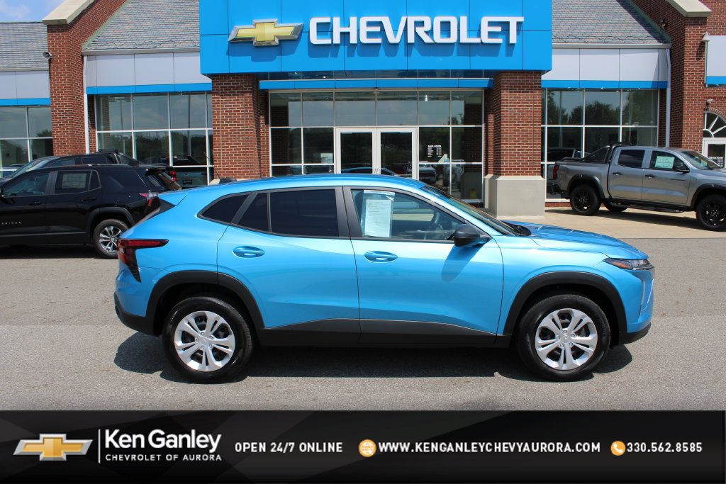 Certified 2025 Chevrolet Trax LS FWD 360° Tour