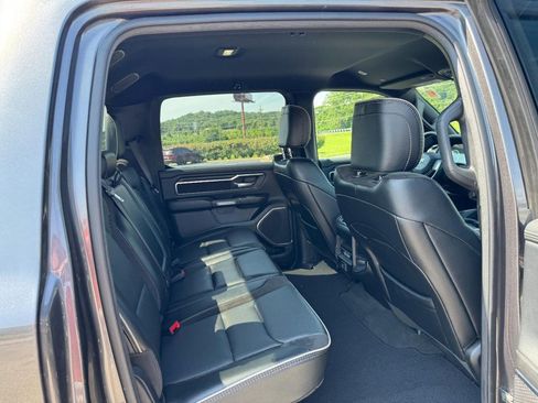 Used 2024 RAM 1500 Laramie AWD/4WD image 12