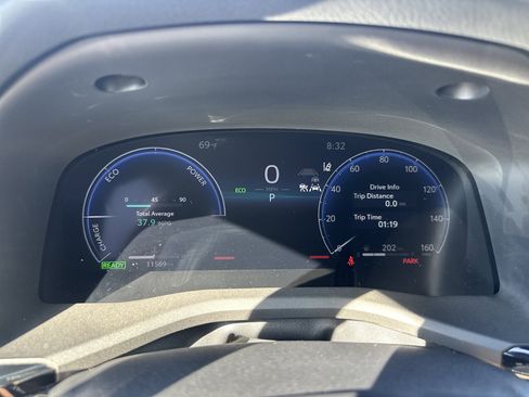 Used 2025 Toyota Camry XSE image 16