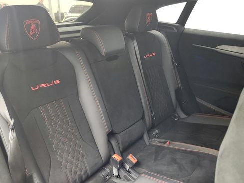 Used 2023 Lamborghini Urus Performante AWD/4WD image 59