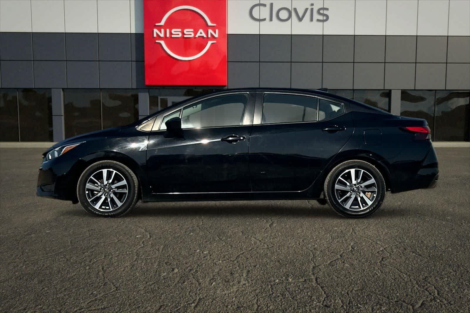Used 2023 Nissan Versa SV FWD image 6
