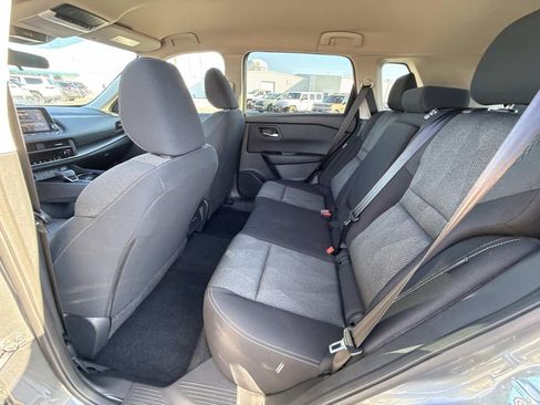 Used 2025 Nissan Rogue SV image 17