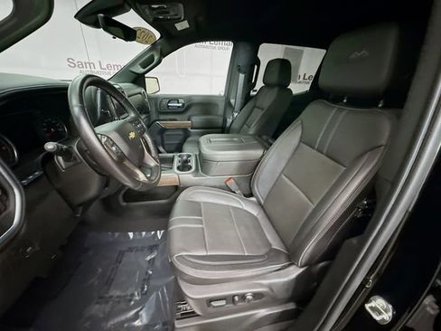 Used 2022 Chevrolet Silverado 1500 High Country w/ Technology Package AWD/4WD image 24