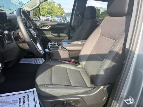 Used 2024 GMC Sierra 1500 Elevation w/ LPO, Elevation Black Package AWD/4WD image 3