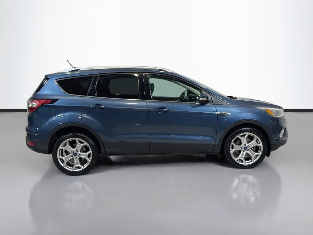 Used 2018 Ford Escape Titanium w/ Ford Safe & Smart Package AWD/4WD image 10