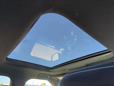 Used 2023 Land Rover Discovery S R-Dynamic image 21